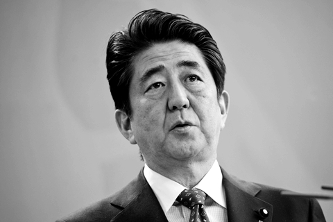 尊龙在线登录铁道线上的守护者
